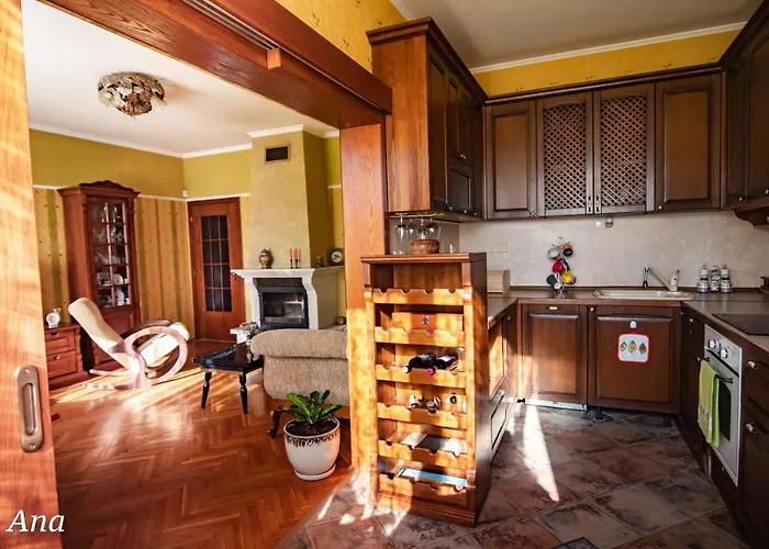 דירה The Pearl וארנה